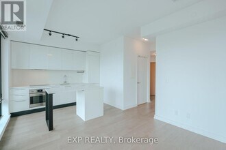200-1200 Sudbury St in Toronto, ON - Building Photo - Building Photo