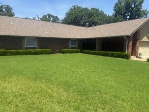 5715 E 62nd Pl in Tulsa, OK - Building Photo - Building Photo