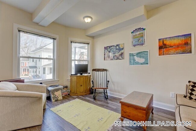 28-30 Hillside St-Unit -1 in Boston, MA - Building Photo - Building Photo