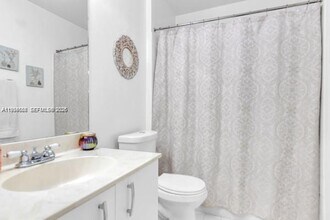 14817 Balgowan Rd in Miami Lakes, FL - Building Photo - Building Photo