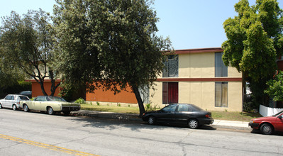 525 E Olive Ave in Monrovia, CA - Building Photo - Building Photo