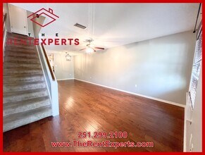 953 Dickenson Ave in Mobile, AL - Building Photo - Building Photo