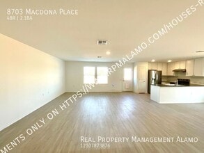 8703 Macdona Pl in San Antonio, TX - Building Photo - Building Photo