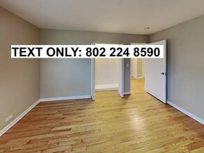 501 Lotus Ln in Glenview, IL - Building Photo - Building Photo