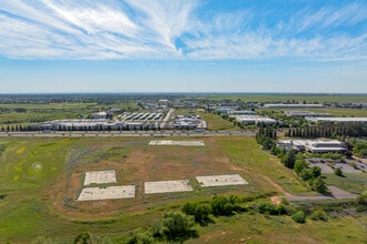 West Oaks Apartments in Rocklin, CA - Building Photo - Building Photo