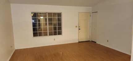 7855 S Claremon Ave in Tucson, AZ - Building Photo - Building Photo