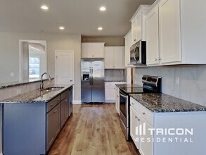 1801 Huntsbridge Dr in Clayton, NC - Building Photo - Building Photo