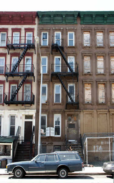 176 E 108th St in New York, NY - Building Photo