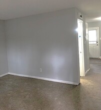 505 Sherwood Ct, Unit B in Cary, NC - Foto de edificio - Building Photo