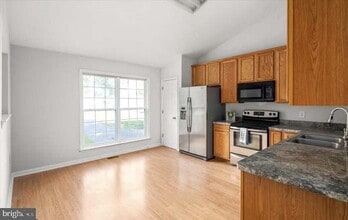 206 Cedar Ridge Dr in Ruther Glen, VA - Building Photo - Building Photo