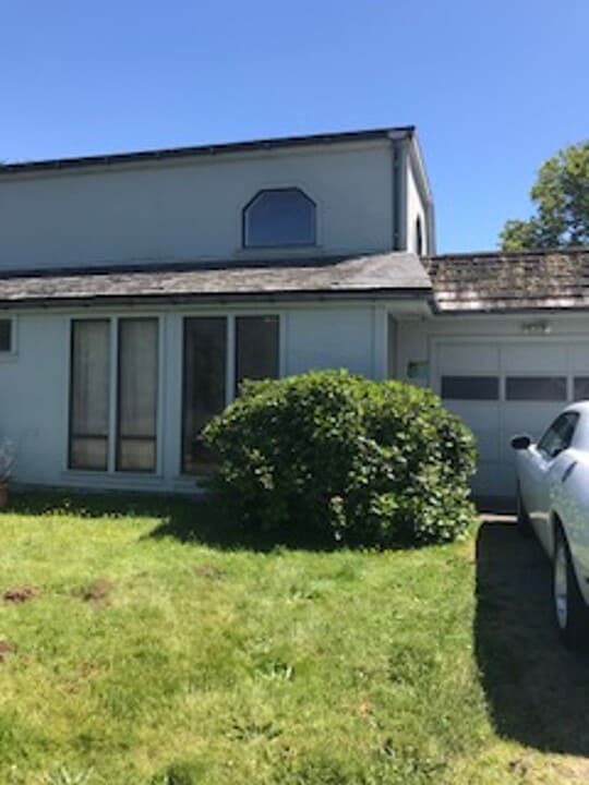 435 Parker Creek Dr in Trinidad, CA - Building Photo