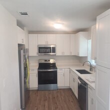 1921 Linda Ave in Ormond Beach, FL - Building Photo - Building Photo