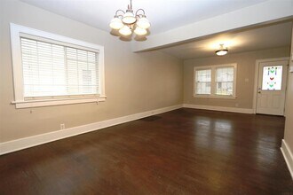 909 E Fairview Ave in South Bend, IN - Building Photo - Building Photo