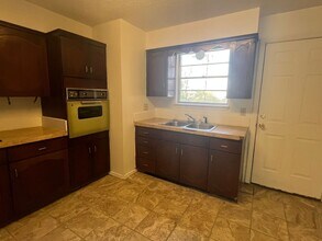 616 W J St in Russellville, AR - Building Photo - Building Photo