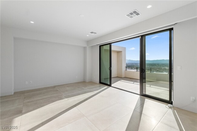 property at 386 Tranquil Peak Ct