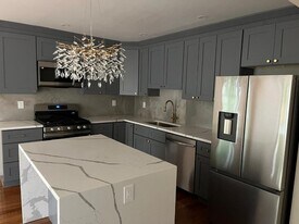 138 37th St, Unit 2 in Union City, NJ - Building Photo