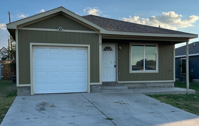 property at 1518 E 8th St