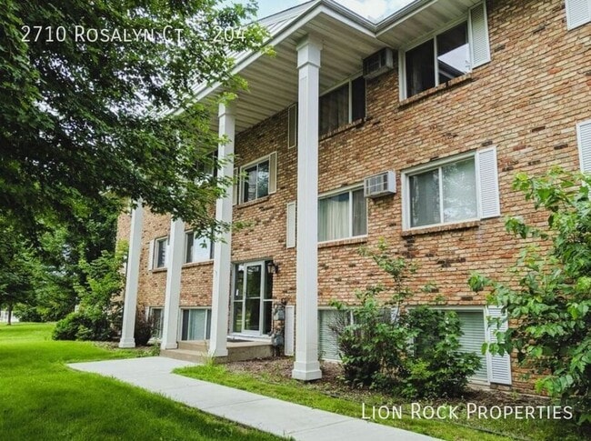 property at 2710 Rosalyn Ct