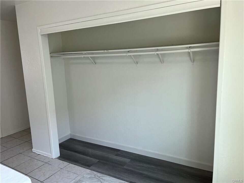 1257 Velasco St in Los Angeles, CA - Building Photo