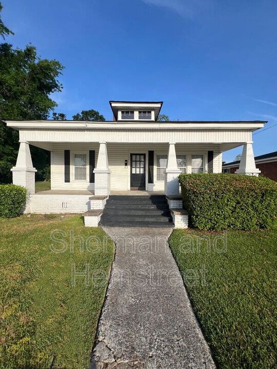 1209 Heard Ave in Augusta, GA - Foto de edificio