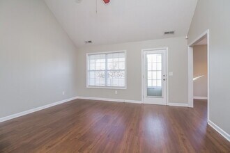 3460 Hamberton Cir in Murfreesboro, TN - Foto de edificio - Building Photo