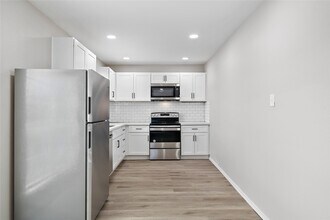 9711 Linkmeadow Ln in Houston, TX - Building Photo - Building Photo