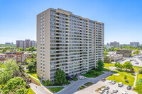 2050 Bridletowne Cir in Toronto, ON - Building Photo - Building Photo