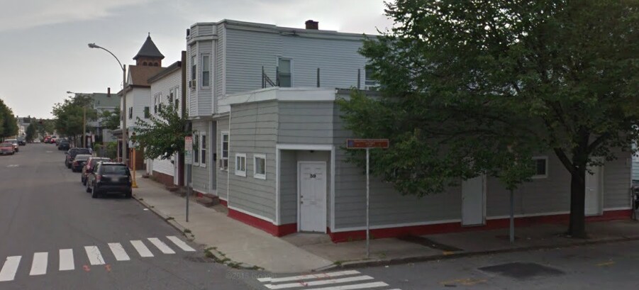 41 Cross St in Somerville, MA - Building Photo