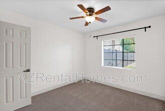 5513 E Earll Dr in Phoenix, AZ - Building Photo - Building Photo