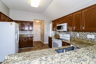 1535 Far Dr in Cordova, TN - Foto de edificio - Building Photo