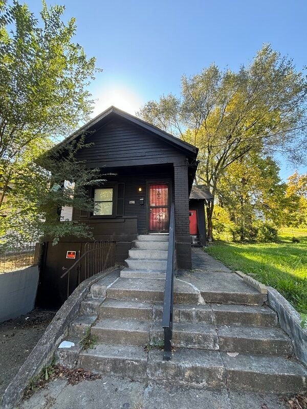property at 1728 Wilson Ave