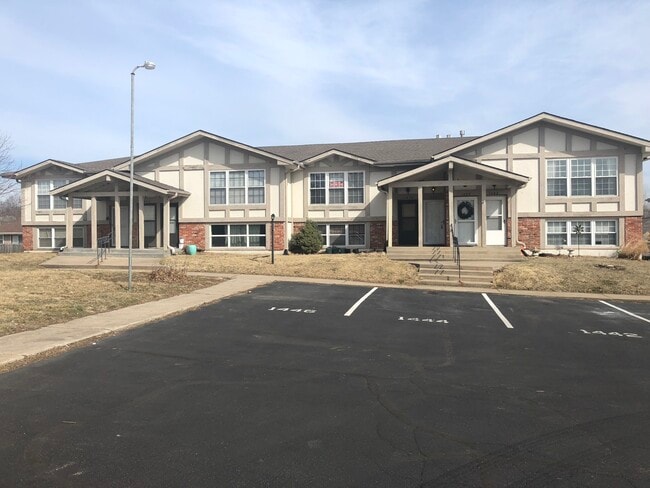 1464 NW 64th Terrace in Kansas City, MO - Building Photo - Building Photo