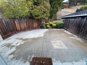 3307 Shasta Dr in San Mateo, CA - Building Photo - Building Photo