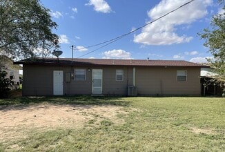 3310 Auburn Ave in Big Spring, TX - Building Photo - Building Photo