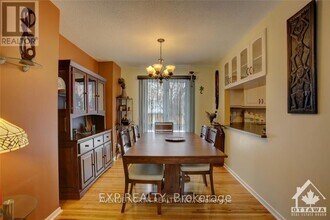15 Saginaw Crescent in Ottawa, ON - Building Photo - Building Photo