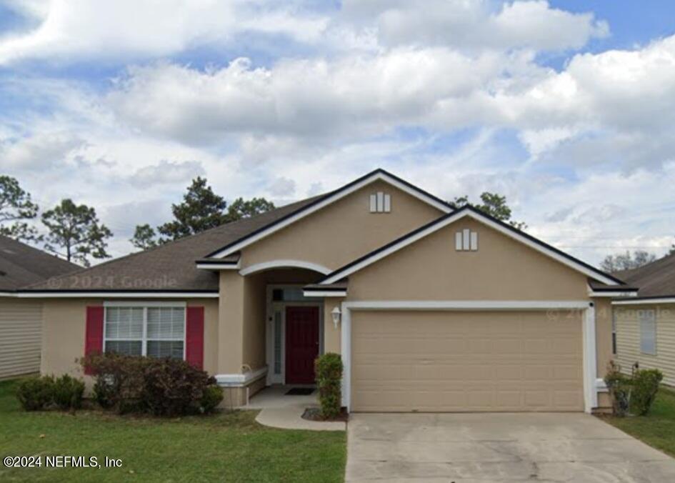 2387 Creekfront Dr in Green Cove Springs, FL - Building Photo