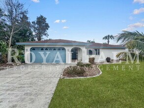 206 SE 46th Ter in Cape Coral, FL - Building Photo - Building Photo