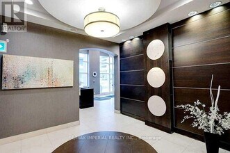 25-325 Town Centre Court in Toronto, ON - Building Photo - Building Photo