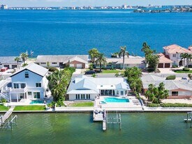 509 55th Ave in St Pete Beach, FL - Building Photo