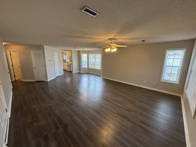 165 Radford Cir in Dothan, AL - Building Photo - Building Photo