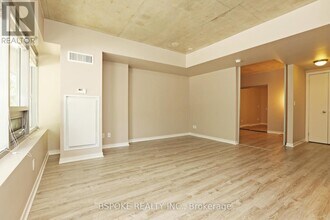 59-TH159 E Liberty St in Toronto, ON - Building Photo - Building Photo