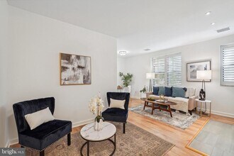 2138 California St NW in Washington, DC - Building Photo - Building Photo