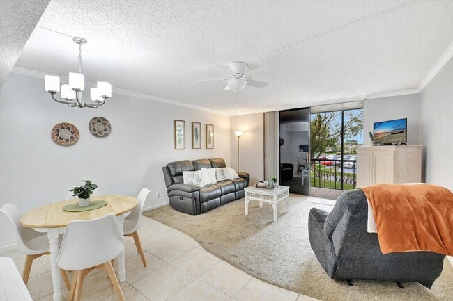 property at 5220 Las Verdes Cir