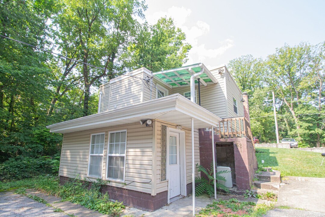 404 Lawrence Pl in Columbia, MO - Building Photo