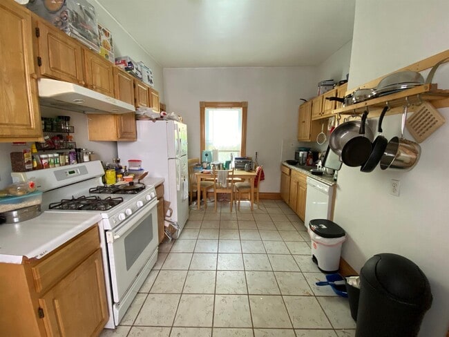 11 Cameron Ave, Unit 1