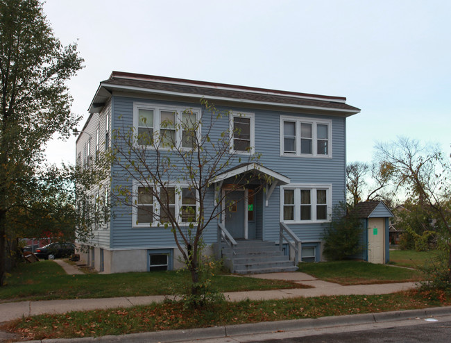 409 E 39th St in Minneapolis, MN - Building Photo - Building Photo