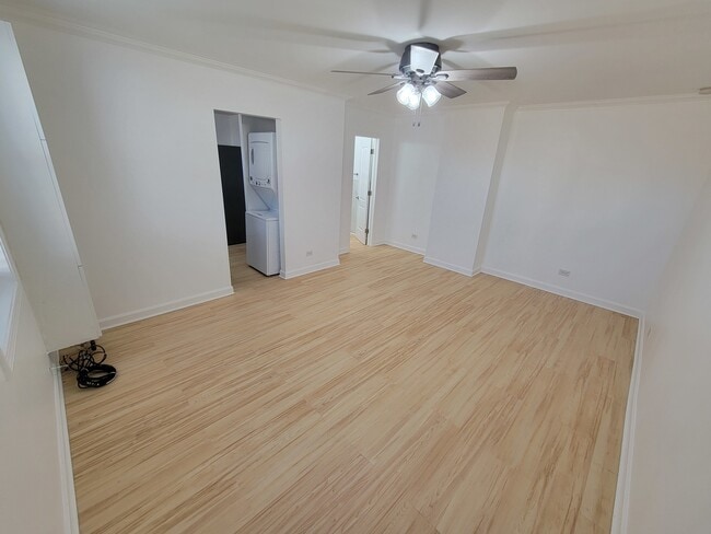 6222 W Addison St in Chicago, IL - Building Photo - Building Photo