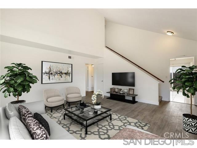 property at 4762 Governor Dr