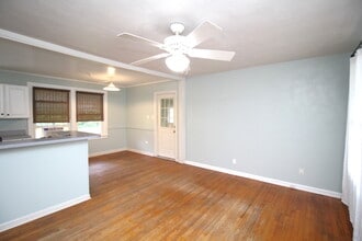 9 Mandalay Dr in Pensacola, FL - Building Photo - Building Photo