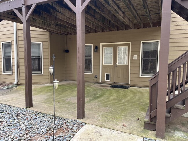 675 Gold Valley Pass, Unit a in Canton, GA - Foto de edificio - Building Photo